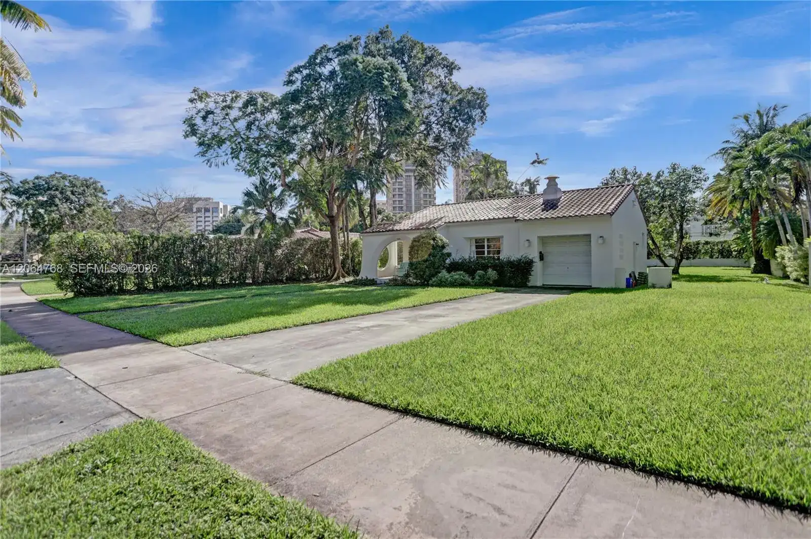 2214 Segovia Cir, Coral Gables FL 33134 photo 2