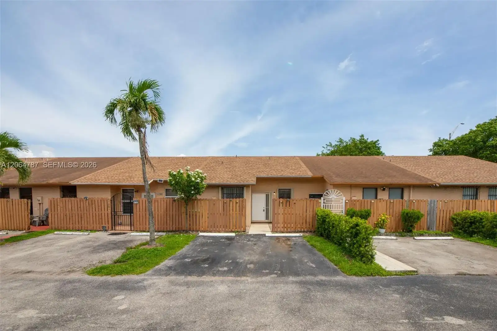 6707 NW 193rd Ln # 0, Hialeah FL 33015 photo 2