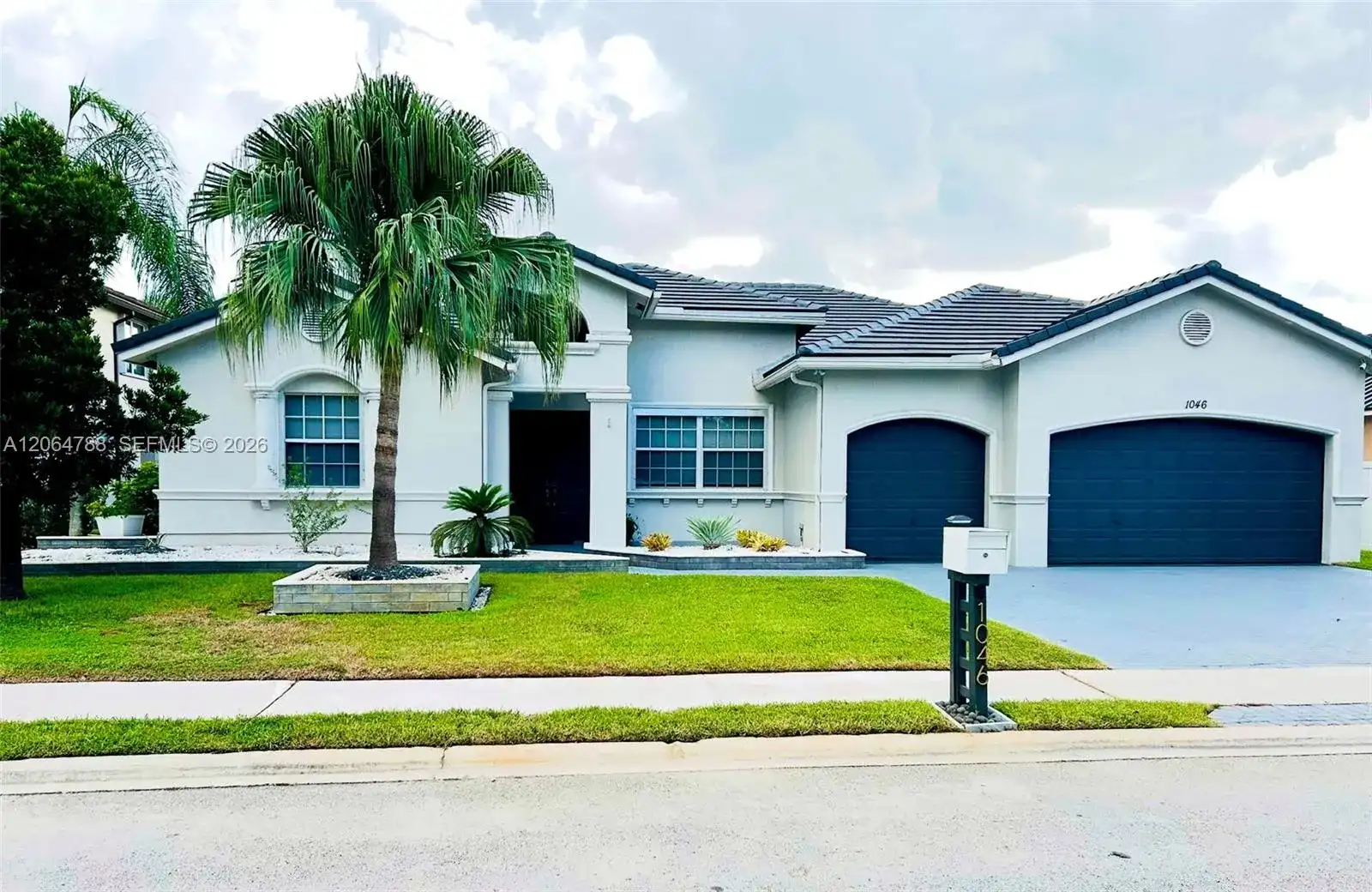 1046 SW 159th Way, Pembroke Pines FL 33027