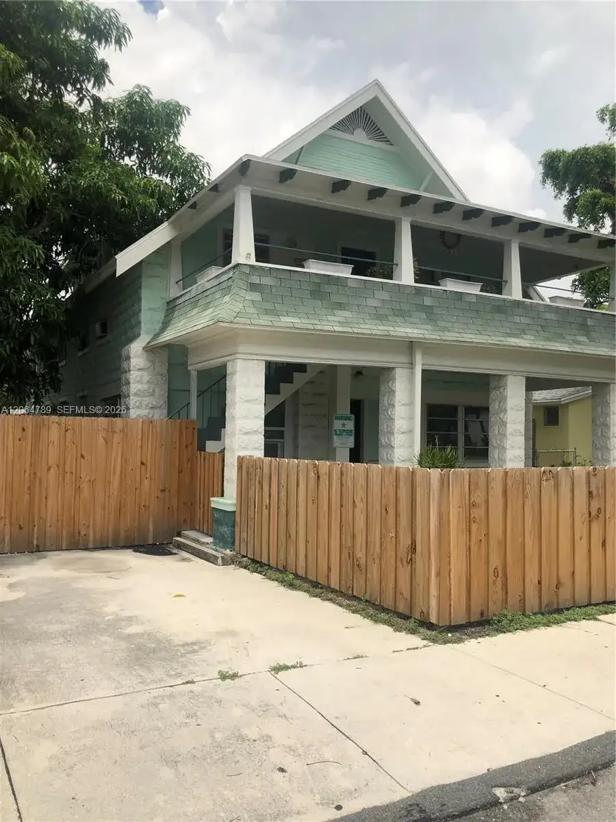 605 S J St # 2, Lake Worth FL 33460