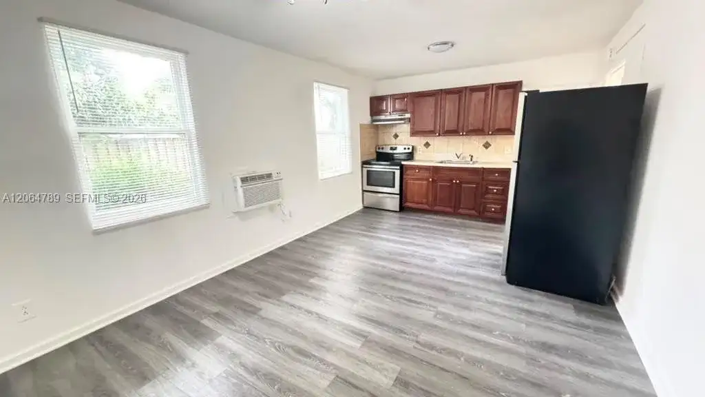 605 S J St # 2, Lake Worth FL 33460 photo 4