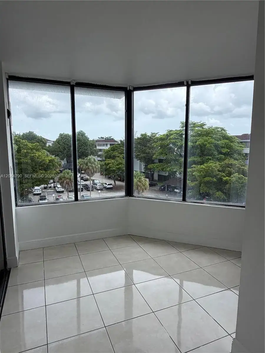 8305 SW 152nd Ave, Miami FL 33193