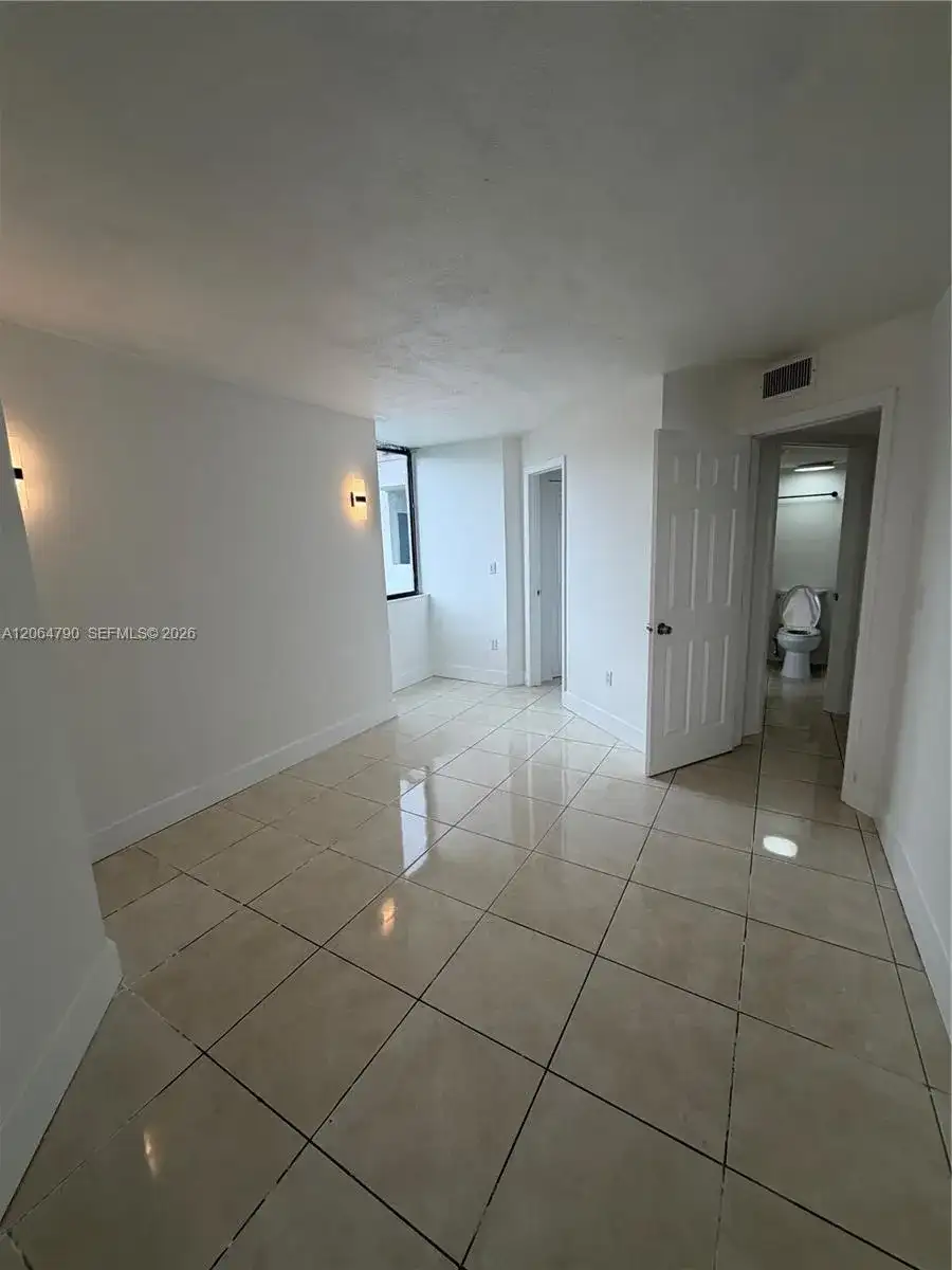 8305 SW 152nd Ave, Miami FL 33193 photo 4