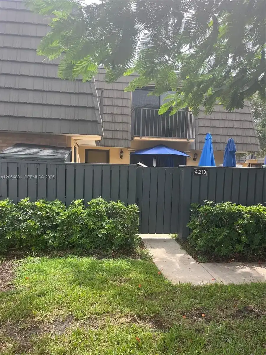 4213 42nd Way, West Palm Beach FL 33407