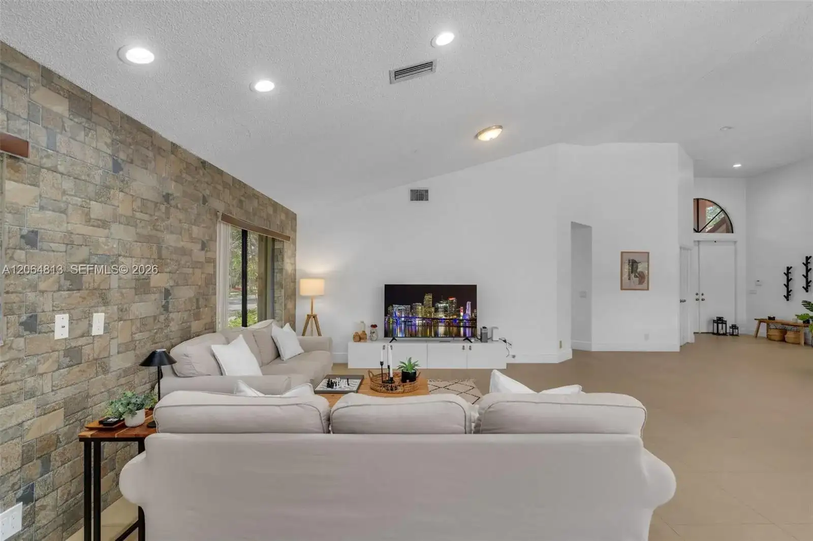1051 Deerpath Ct, Weston FL 33326 photo 5