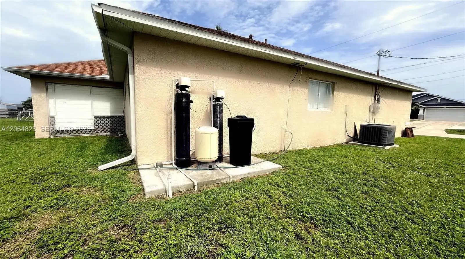 312 NE 30th, Cape Coral FL 33909 photo 3