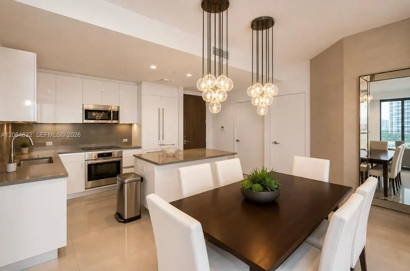 88 SW 7th St # 3709, Miami FL 33130 photo 4
