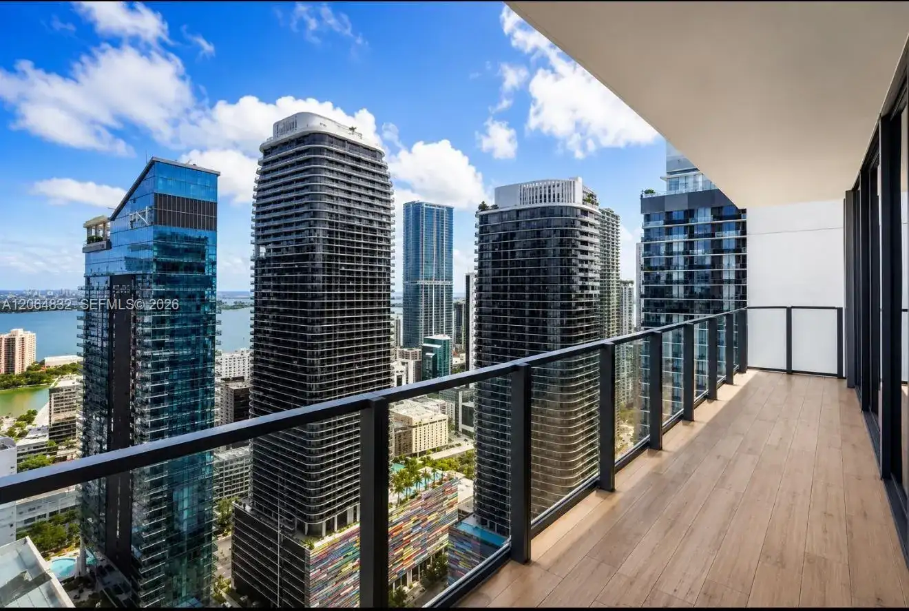 88 SW 7th St # 3709, Miami FL 33130 photo 5