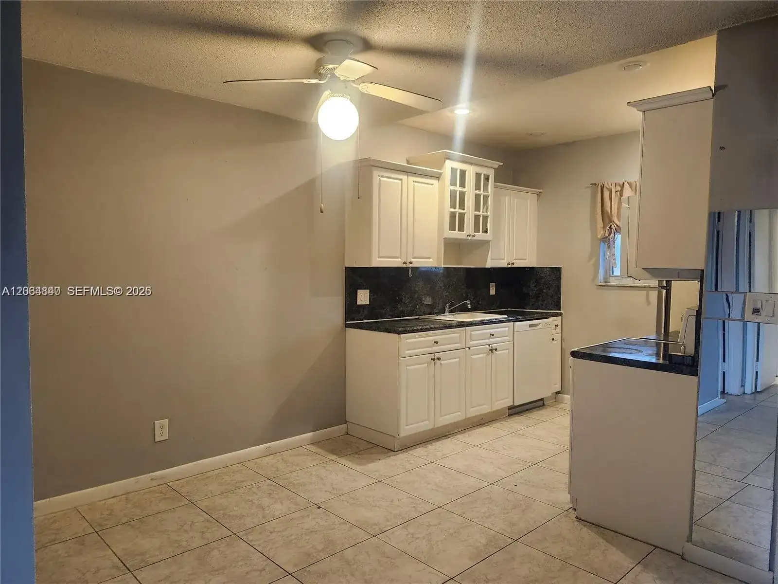 421 NE 1st St # 112, Hallandale Beach FL 33009 photo 4