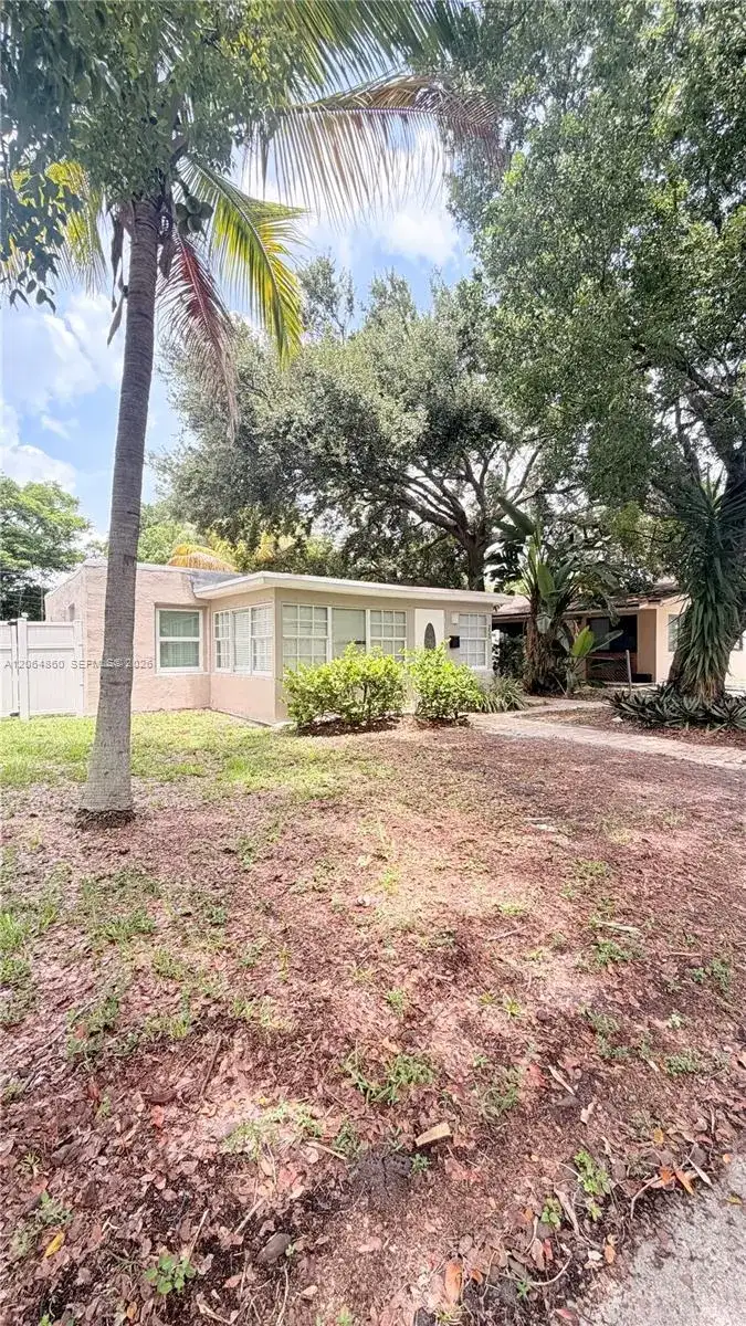 250 SW 7th St, Dania Beach FL 33004 photo 5