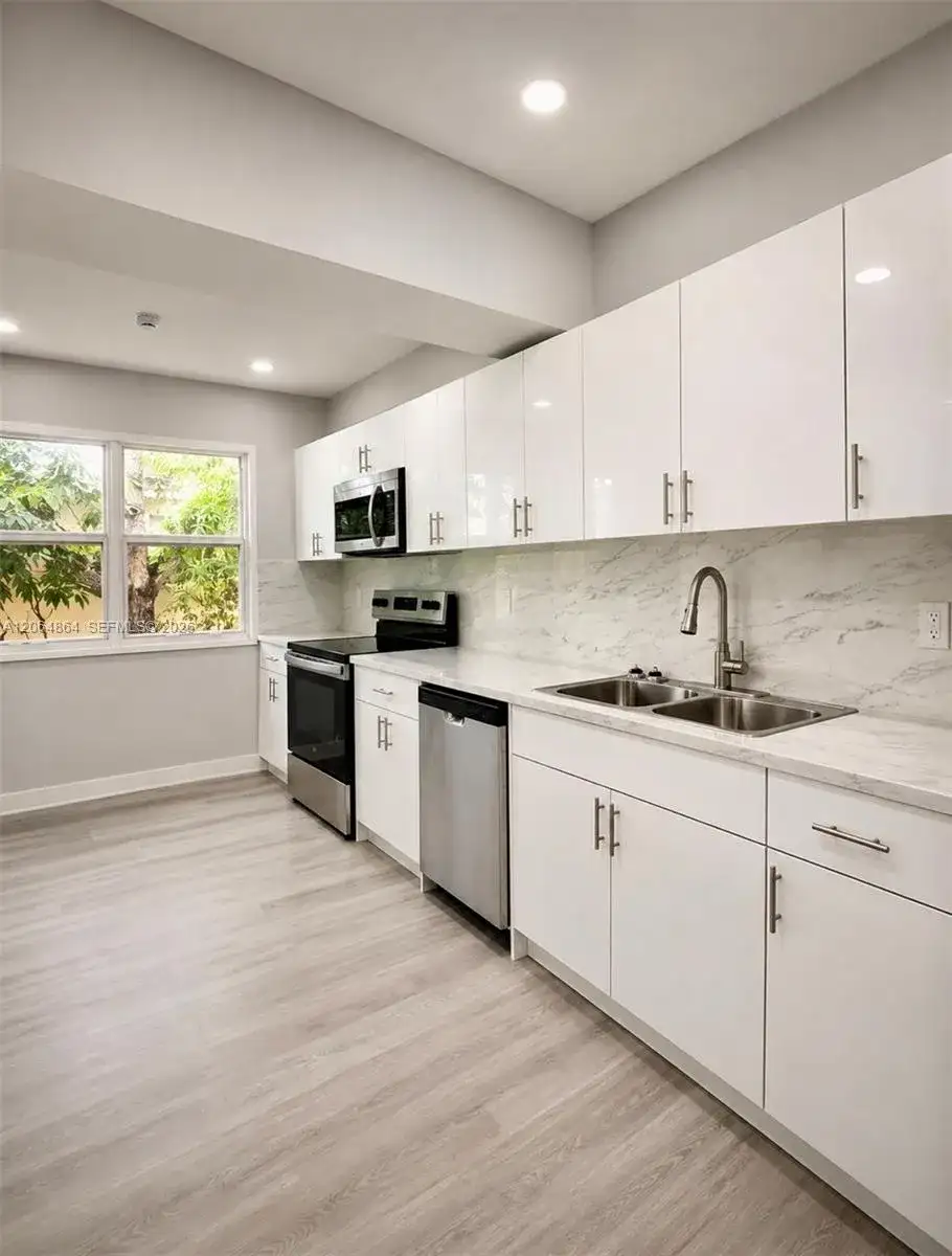 3540 NW 38th Ter, Lauderdale Lakes FL 33309 photo 5