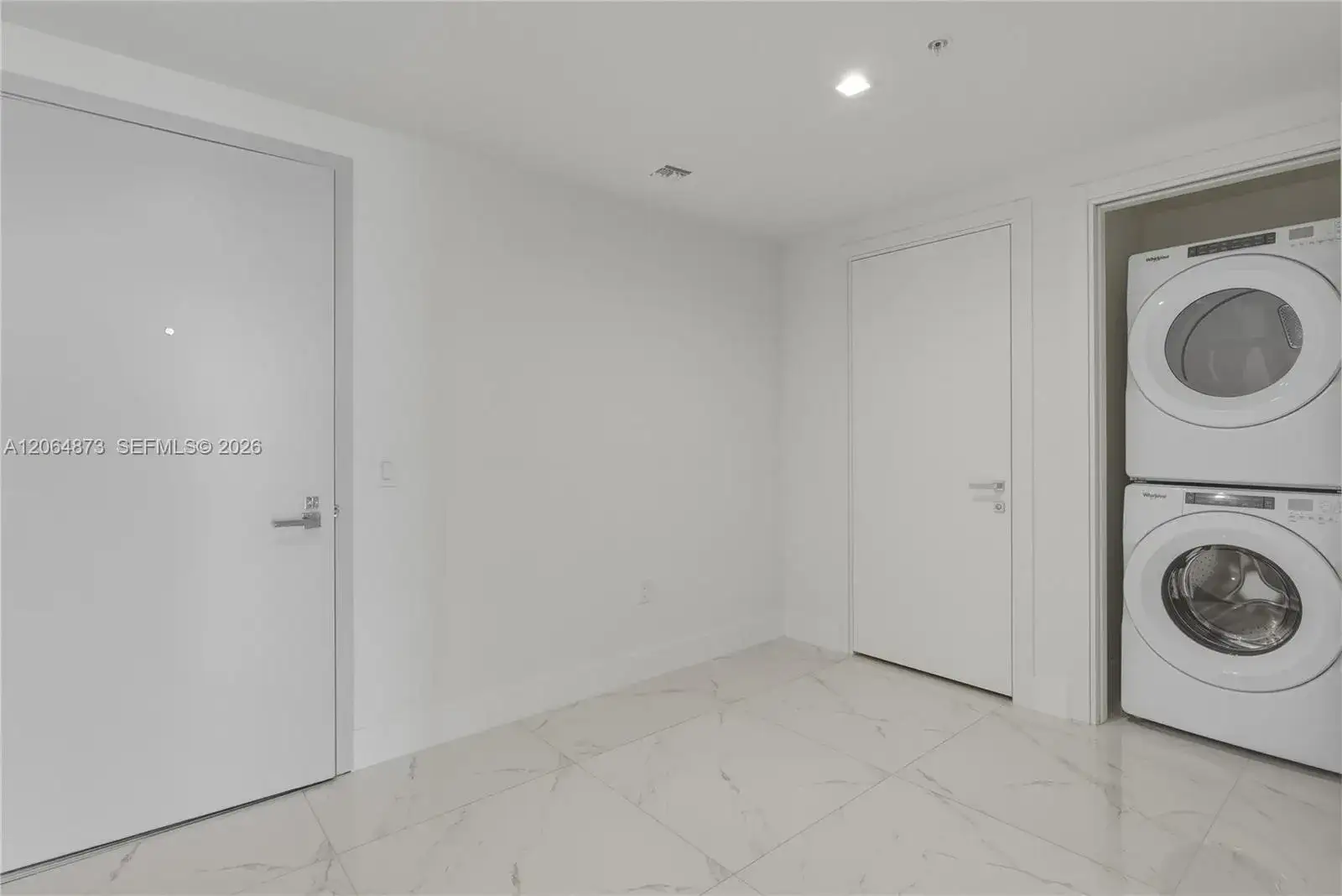 1170 E HALLANDALE BEACH # 904, Hallandale Beach FL 33009