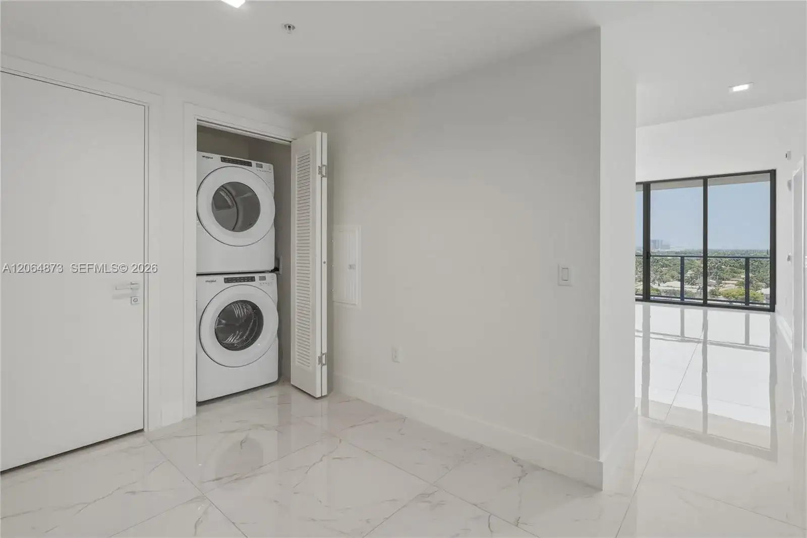 1170 E HALLANDALE BEACH # 904, Hallandale Beach FL 33009 photo 2