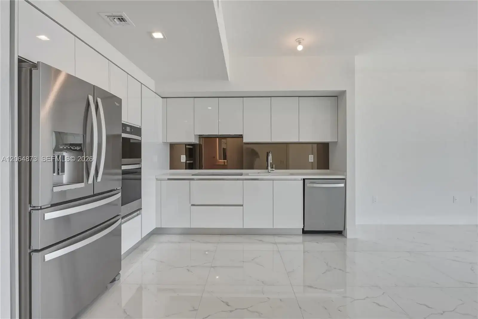 1170 E HALLANDALE BEACH # 904, Hallandale Beach FL 33009 photo 4