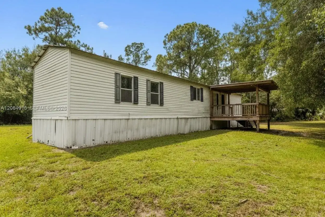 450 Wildwood Ave, Clewiston FL 33440 photo 4