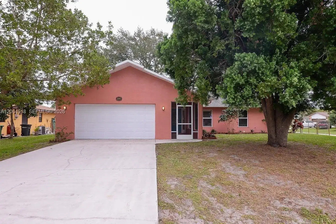 2585 SW Cameo Blvd, Port St. Lucie FL 34953