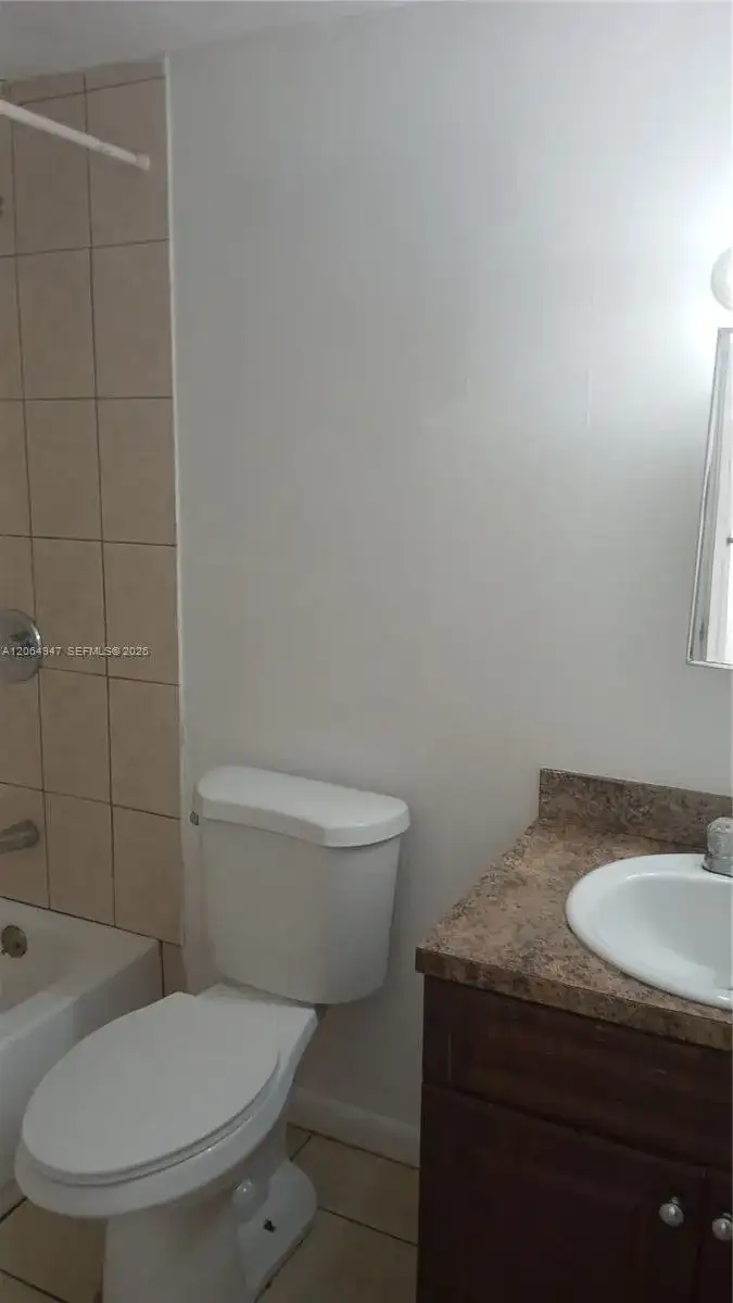 3610 NW 21st St # 313, Lauderdale Lakes FL 33311 photo 4