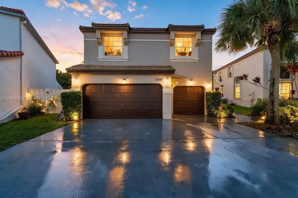 15887 NW 11th St, Pembroke Pines FL 33028 photo 5