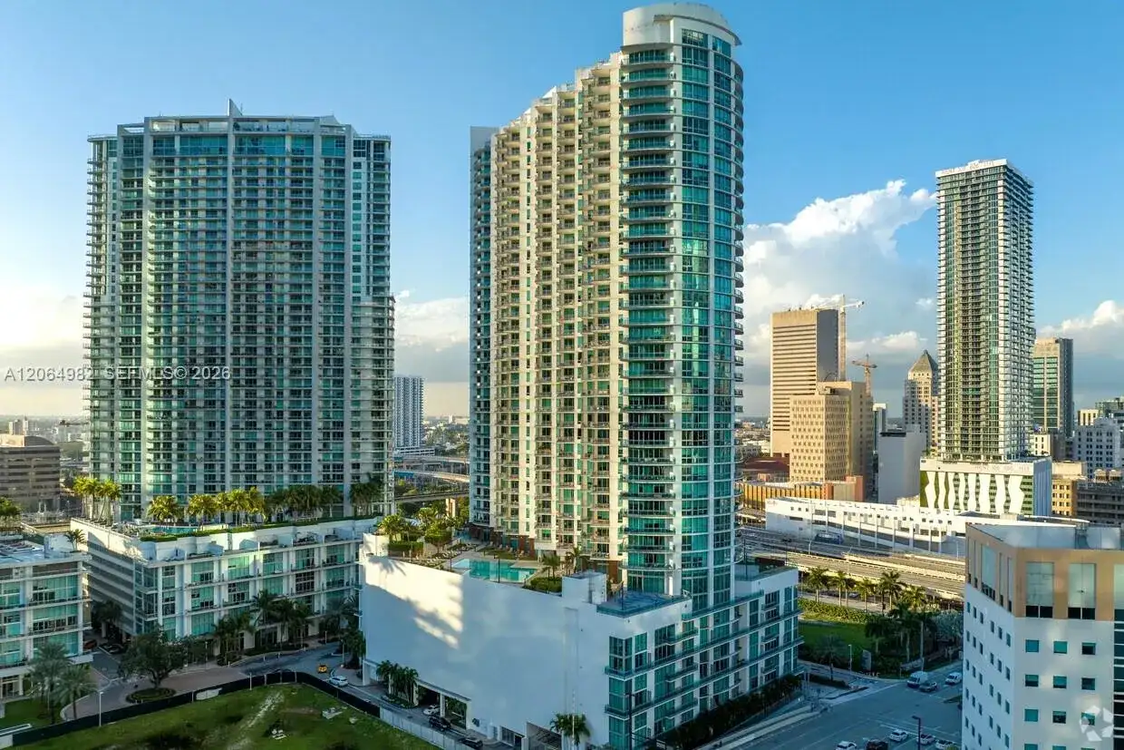 350 S Miami Ave # 2714, Miami FL 33130 photo 2