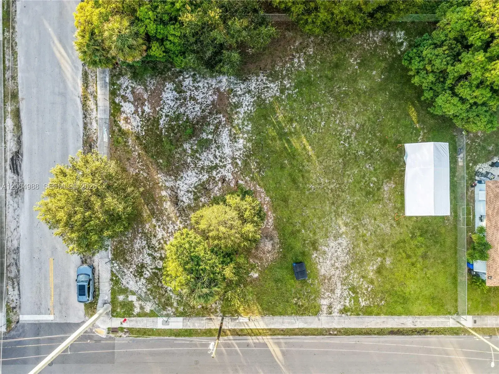 501 NW 7th Ter, Fort Lauderdale FL 33311 photo 2