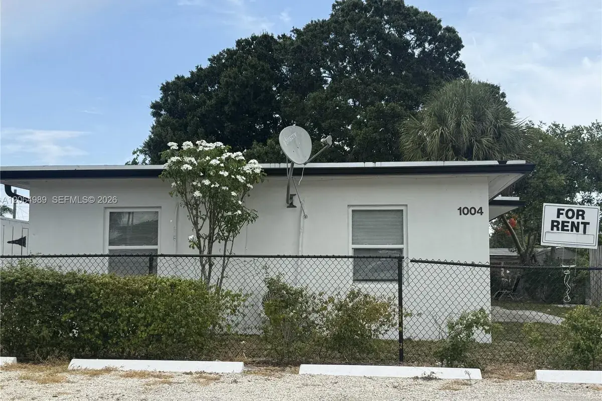 1004 SW 24th Ave, Fort Lauderdale FL 33312