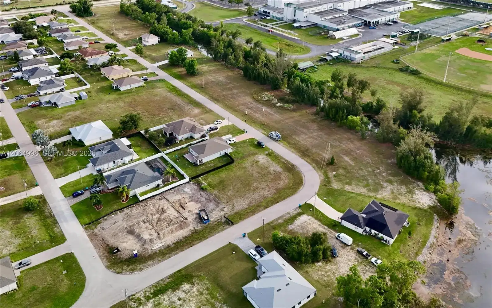 3829 NE 23RD AVE, Cape Coral FL 33909 photo 4