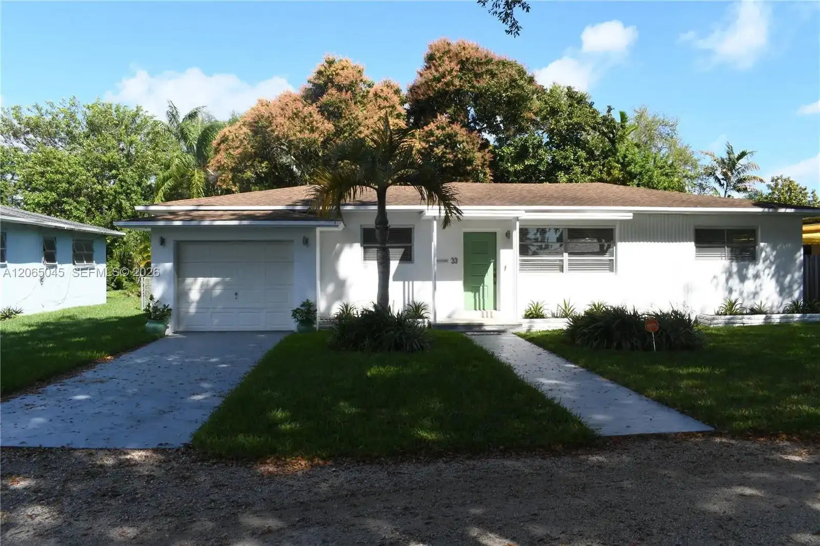 33 NW 87th St, El Portal FL 33150