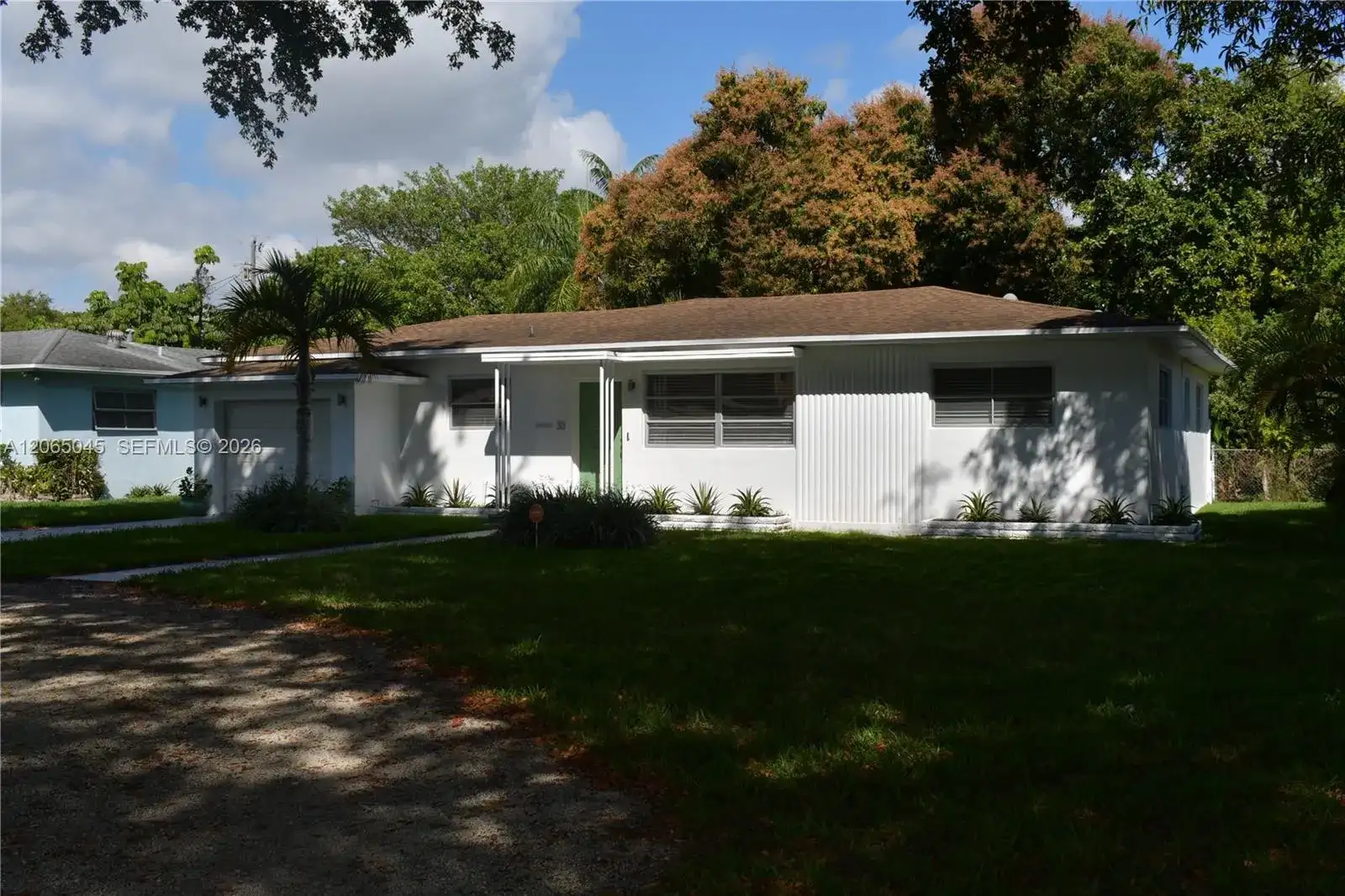33 NW 87th St, El Portal FL 33150 photo 2