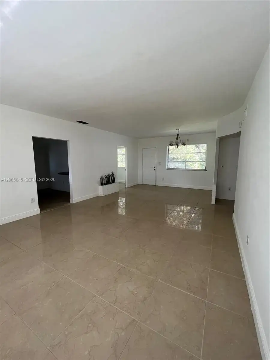 33 NW 87th St, El Portal FL 33150 photo 5