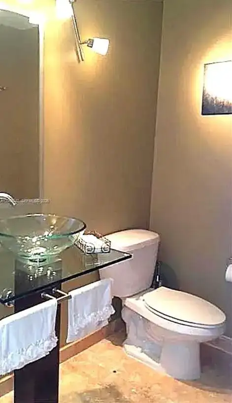 350 S Miami Ave # 2904, Miami FL 33130 photo 4