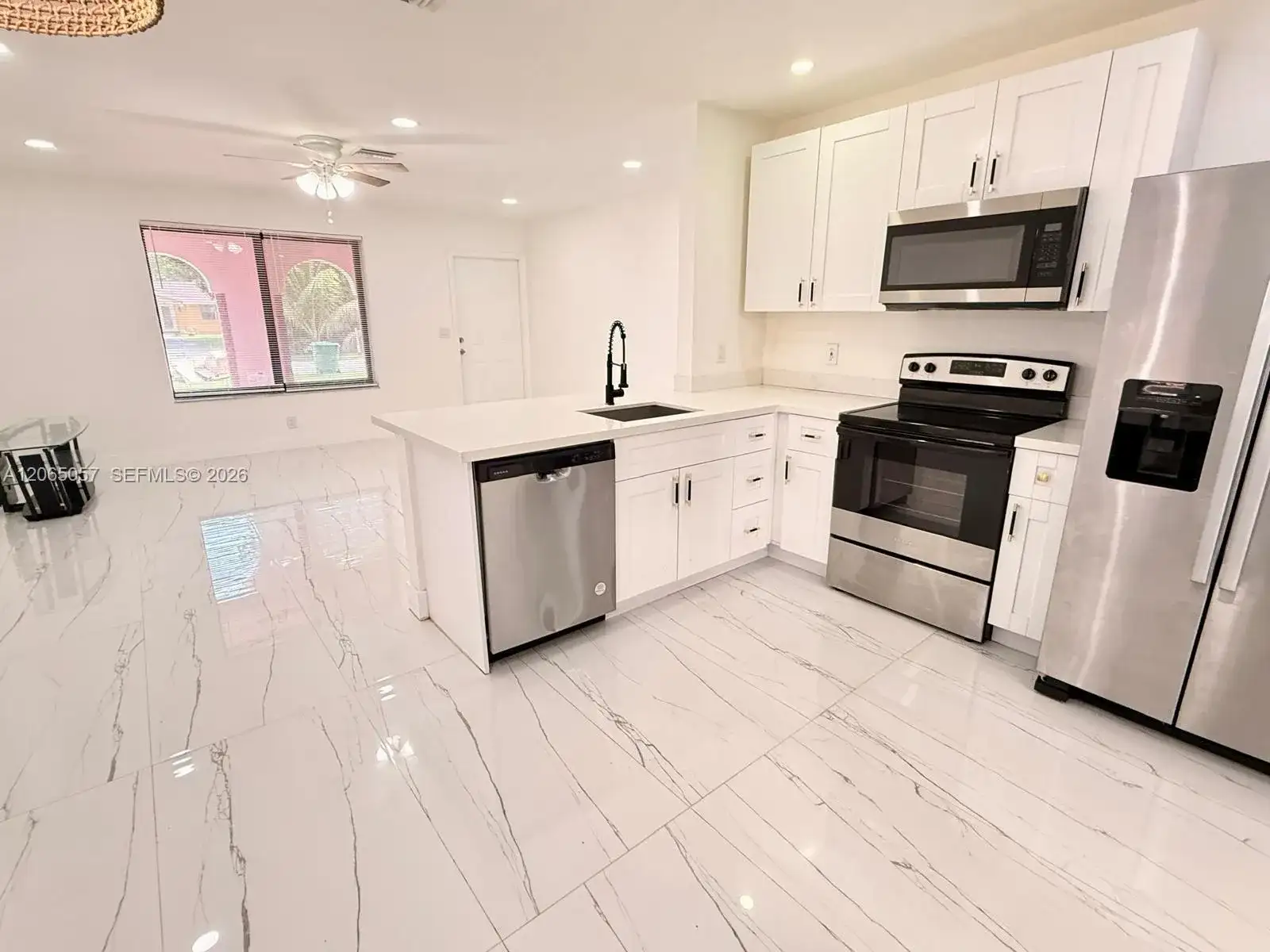 4088 SW 51st St # A, Dania Beach FL 33314 photo 3