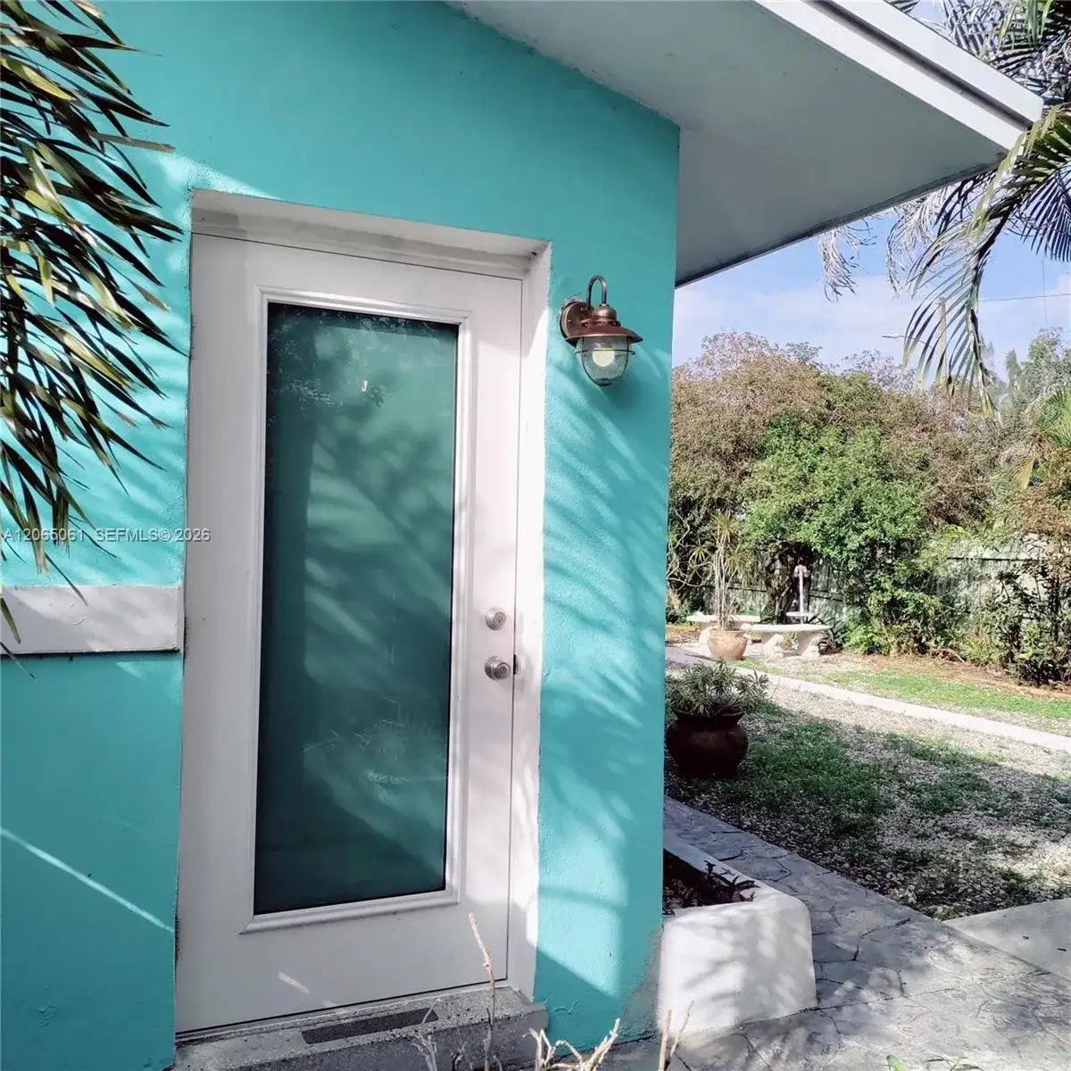123-125 SW 19th Ave 1-3, Fort Lauderdale FL 33312 photo 2