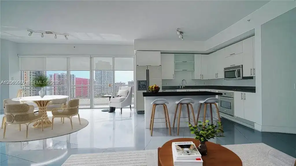 60 SW 13th St # 1600, Miami FL 33130 photo 3