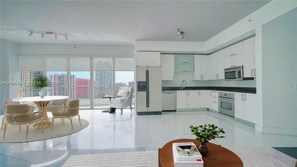 60 SW 13th St # 1600, Miami FL 33130 photo 5
