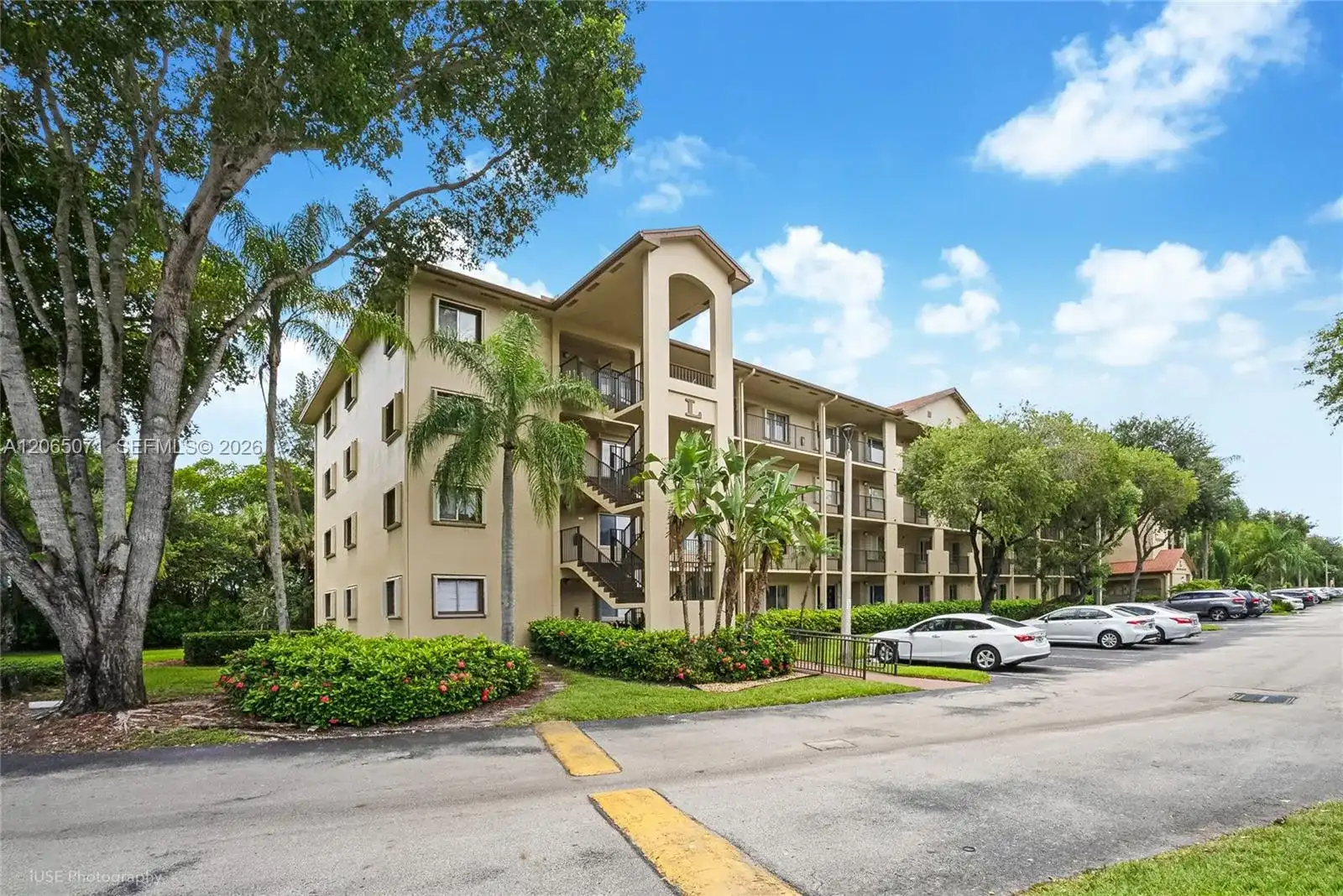 900 SW 142nd Ave # 301L, Pembroke Pines FL 33027