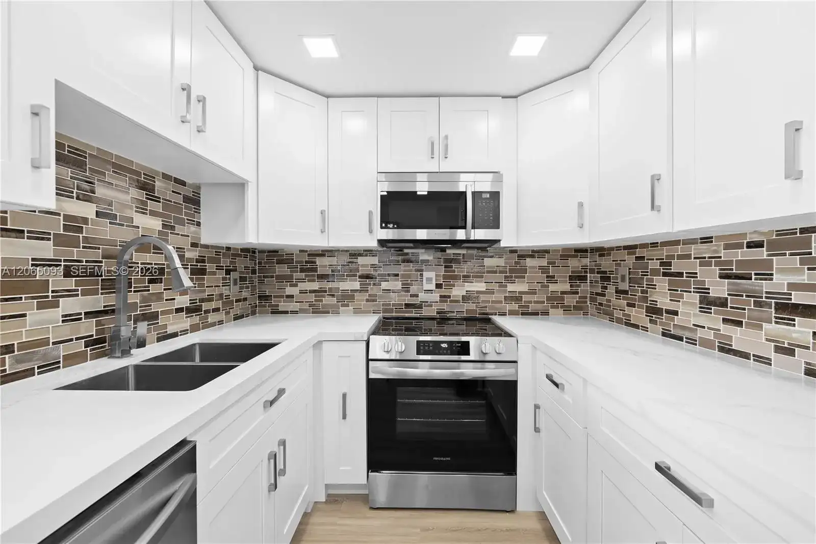 16710 NE 9th Ave # 802, North Miami Beach FL 33162 photo 2