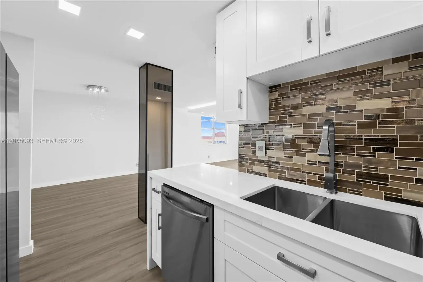 16710 NE 9th Ave # 802, North Miami Beach FL 33162 photo 4