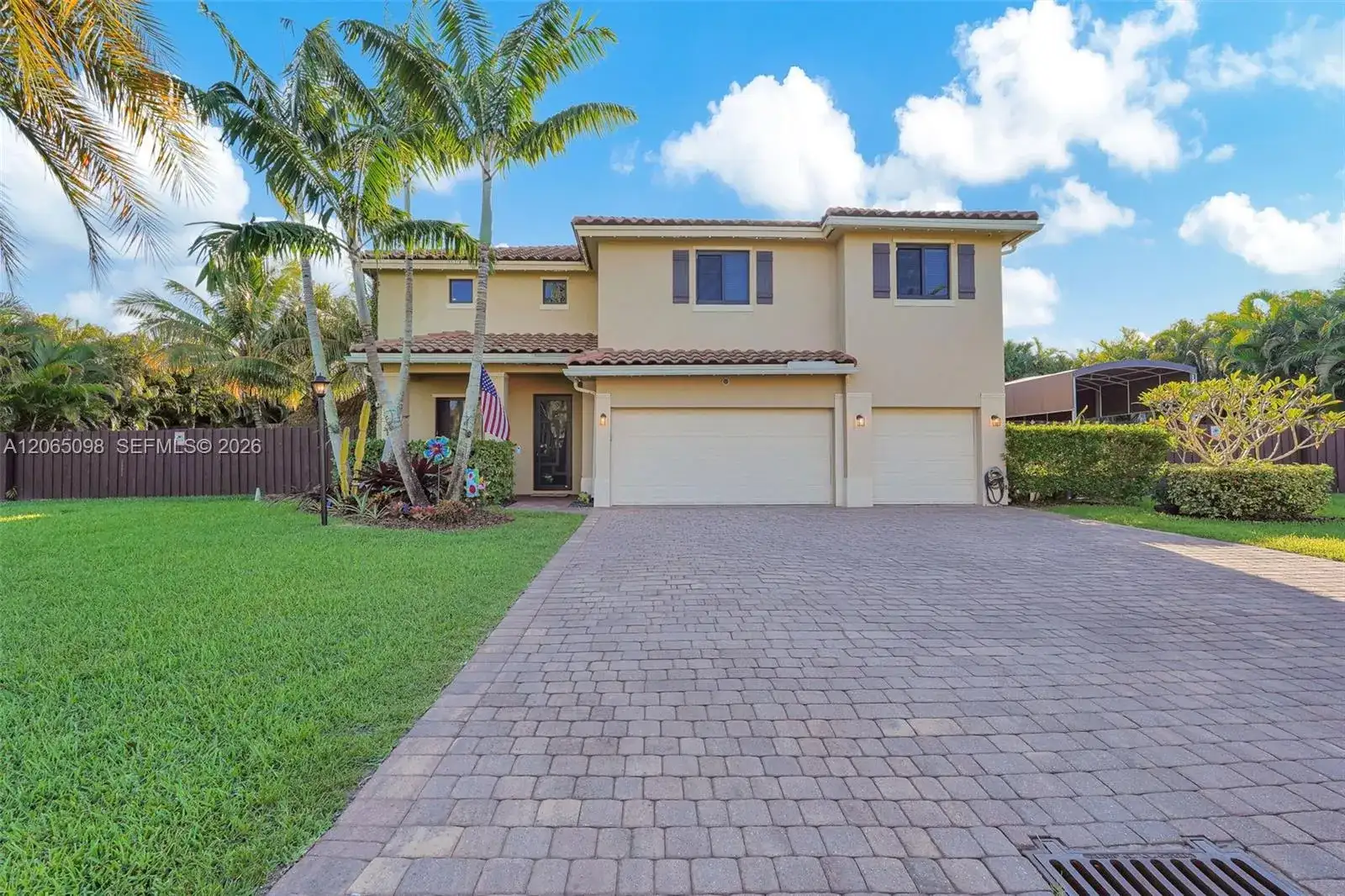 2150 NW 16th Pl, Homestead FL 33030 photo 2