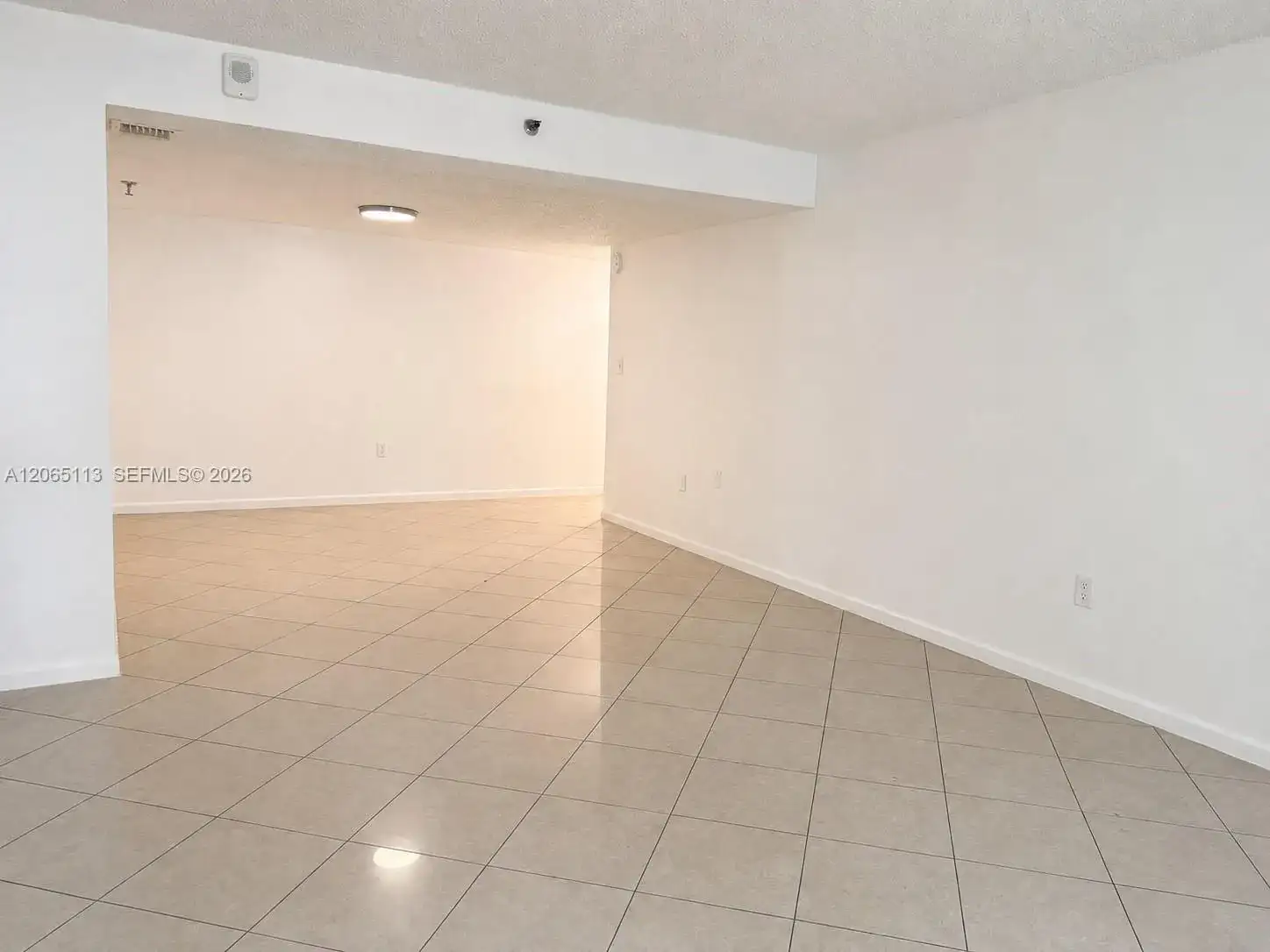 1621 Collins Ave # 402, Miami Beach FL 33139 photo 4