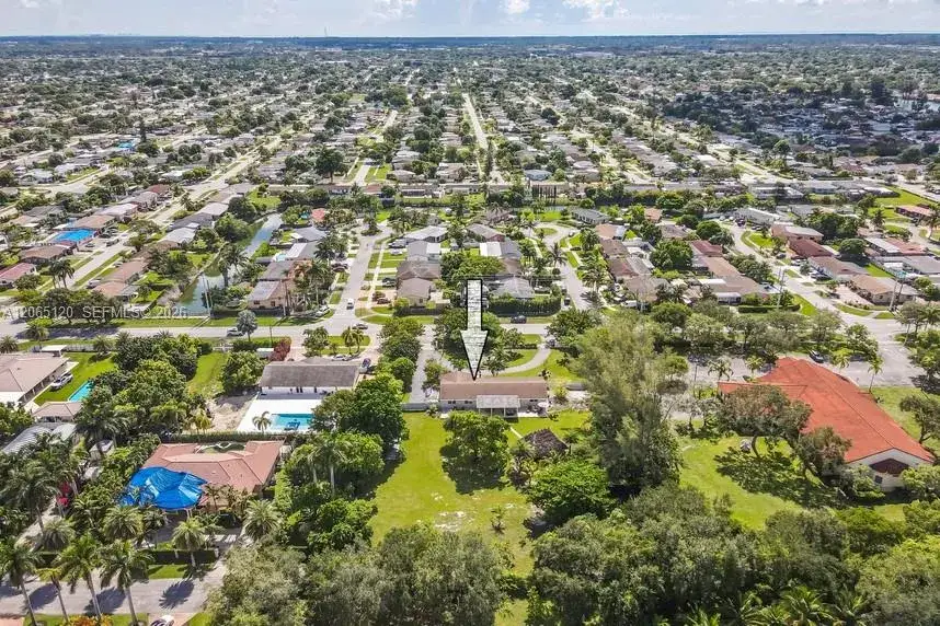 18900 SW 127th Ave, Miami FL 33177