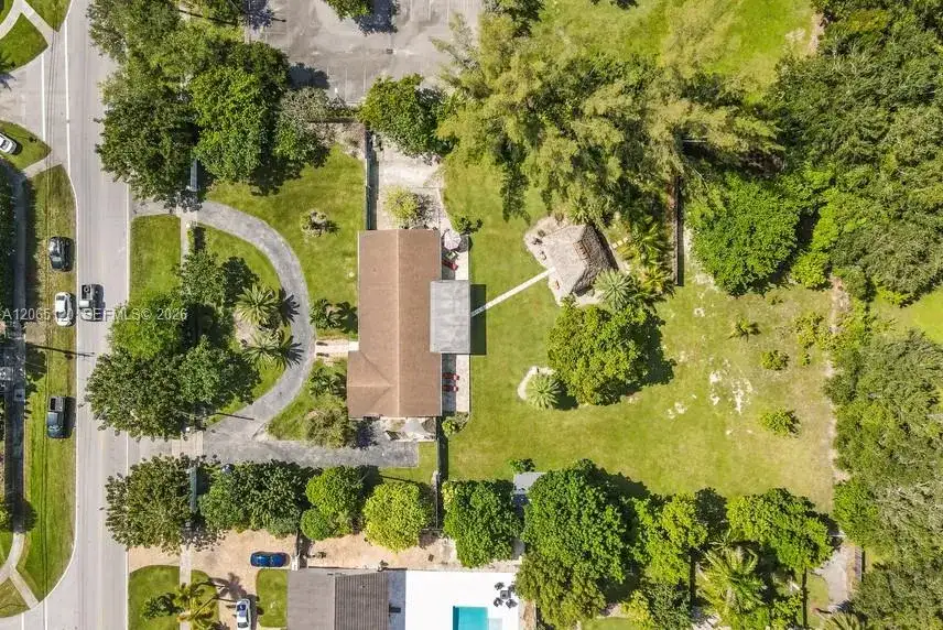 18900 SW 127th Ave, Miami FL 33177 photo 3