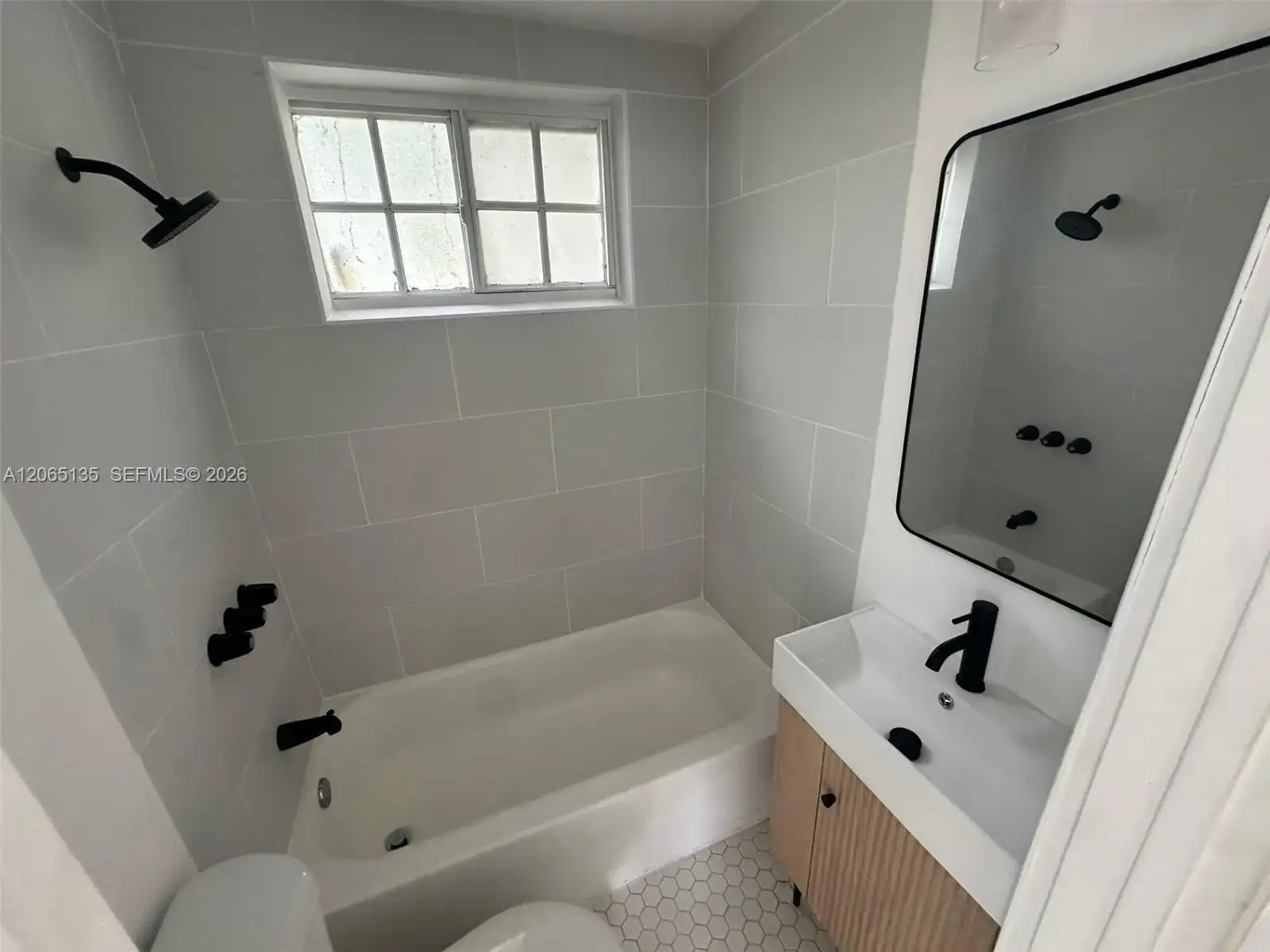 553 NE 65th St # 2, Miami FL 33138 photo 4