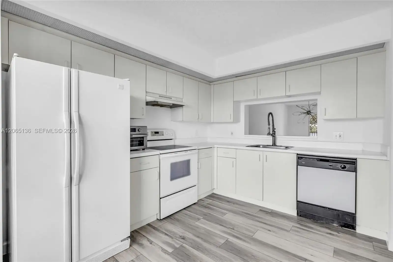 550 SW 138th Ave # 309K, Pembroke Pines FL 33027 photo 3