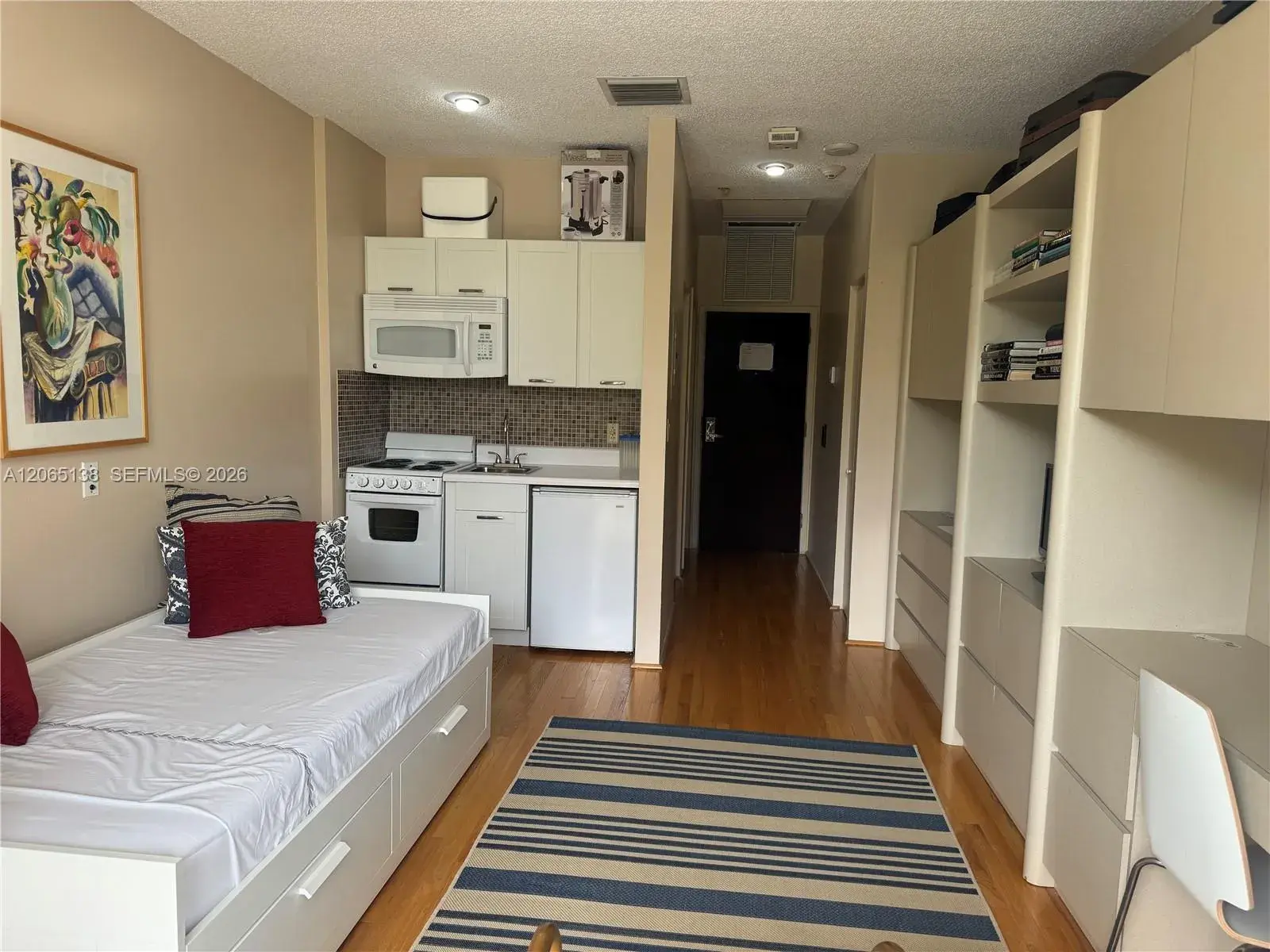 3000 Island Blvd # 332, Aventura FL 33160