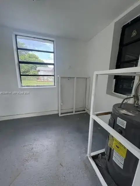 4130 SW 25th St, West Park FL 33023 photo 5