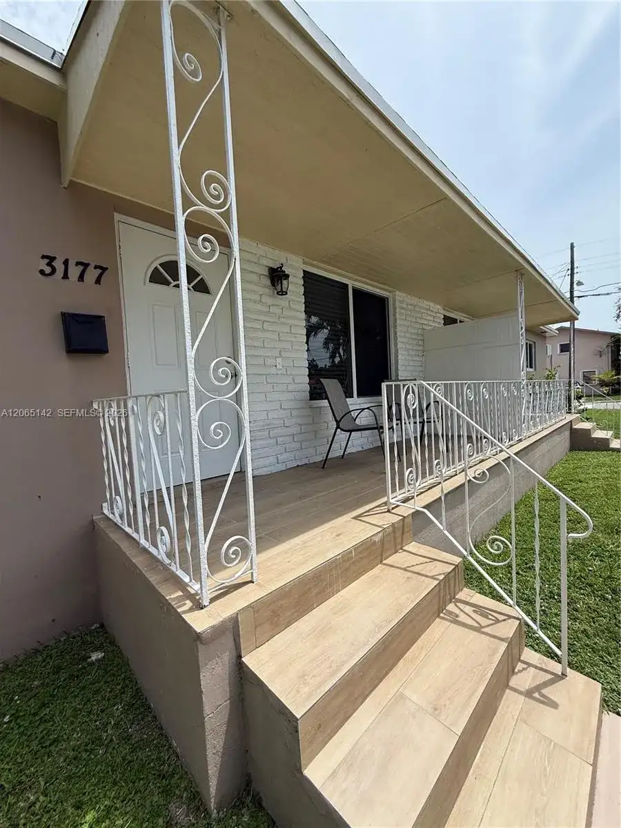 3177 SW 27th Ter # 3177, Miami FL 33133 photo 2