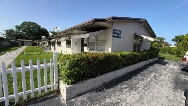 2901 Jackson St # 1, Hollywood FL 33020 photo 2