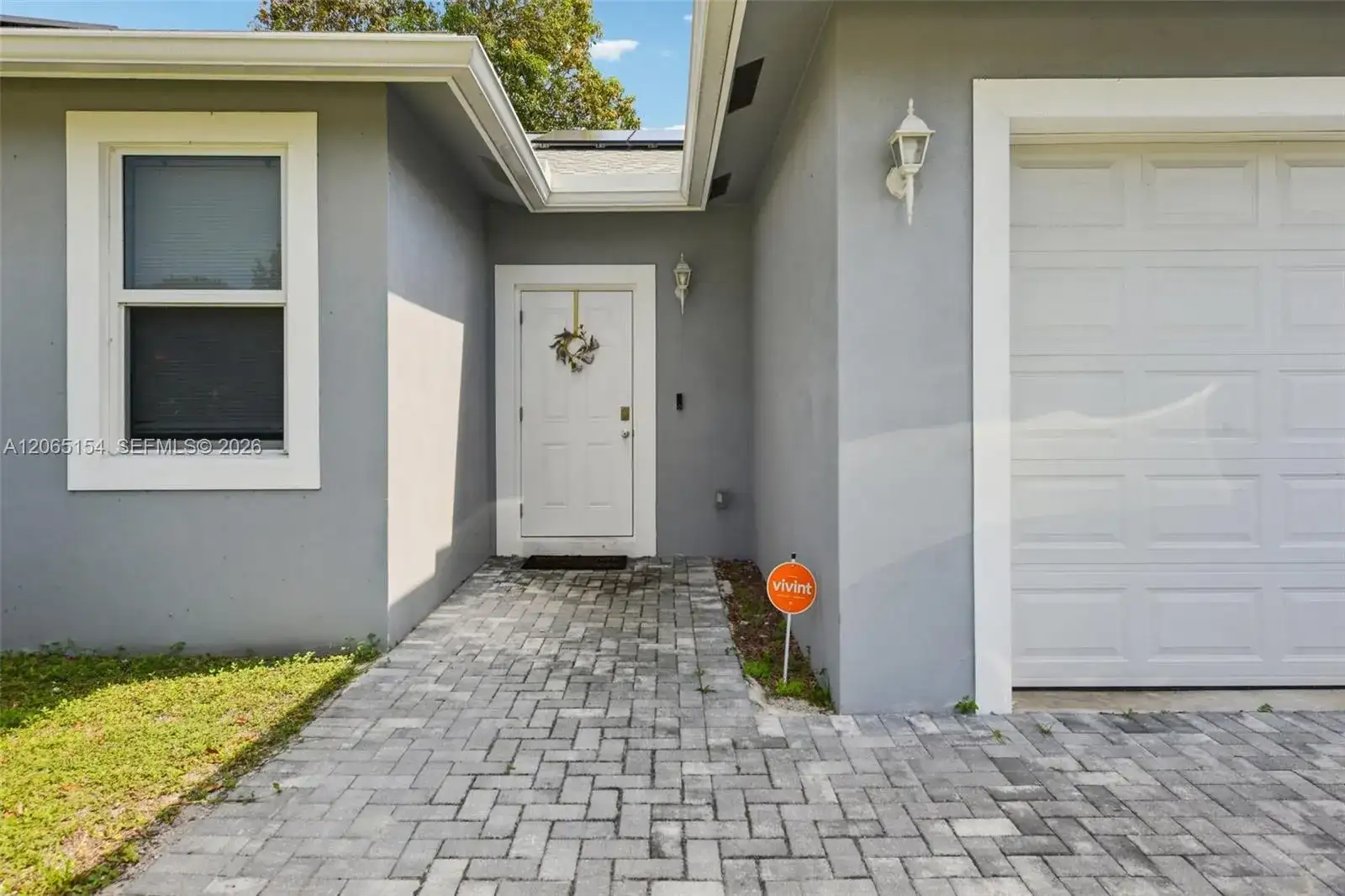1686 NE 30th St, Pompano Beach FL 33064 photo 2