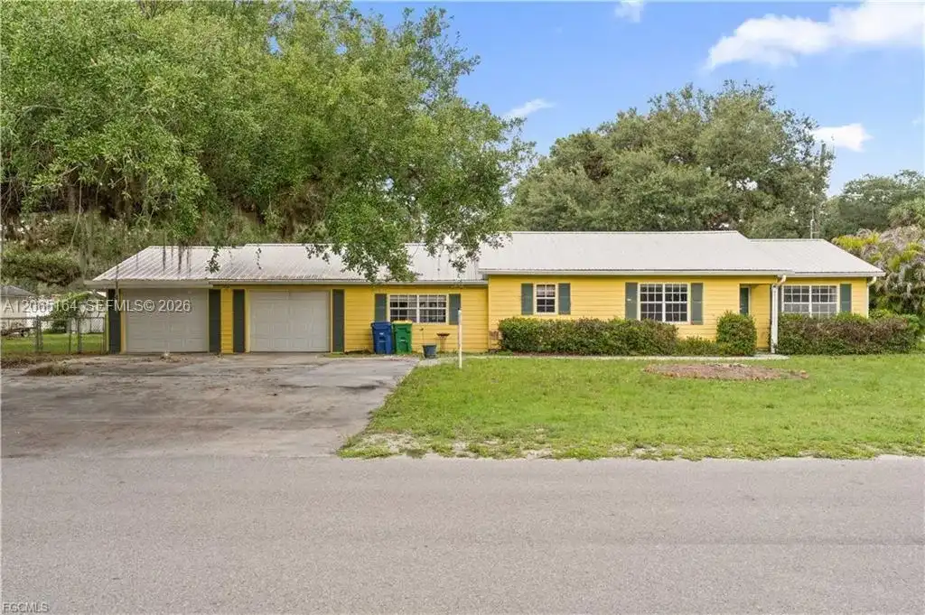 260 FraserAve, La Belle FL 33935