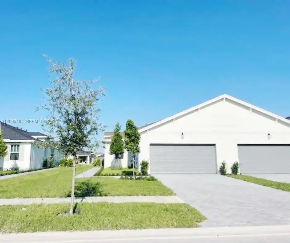 1375 Tangled Orchard Trce, Loxahatchee FL 33470